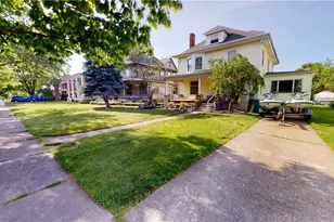 525 E 2nd St, Port Clinton, OH 43452 - Photo 27