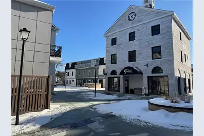 1300 Weathervane Lane #220/320, Akron, OH 44313 - Photo 5