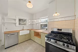 1061 Greyton Rd, Cleveland Heights, OH 44112 - Photo 9