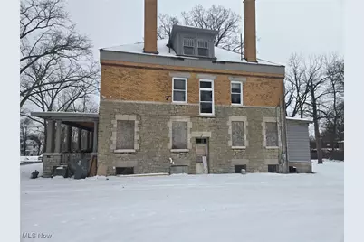 239 N Heights Avenue, Youngstown, OH 44504 - Photo 3