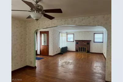 374 Niles Cortland Road SE, Warren, OH 44484 - Photo 7