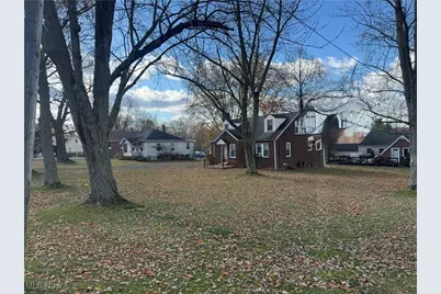 374 Niles Cortland Road SE, Warren, OH 44484 - Photo 5