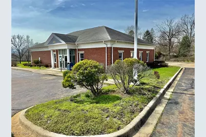 6020 Manchester Road, Akron, OH 44319 - Photo 1