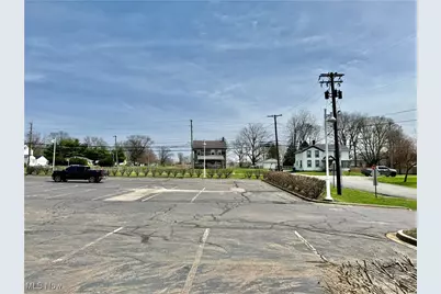 6020 Manchester Road, Akron, OH 44319 - Photo 9