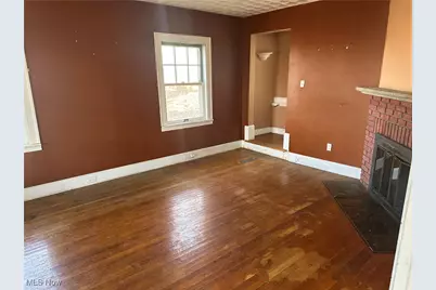 19201 Shawnee Road, Euclid, OH 44117 - Photo 9