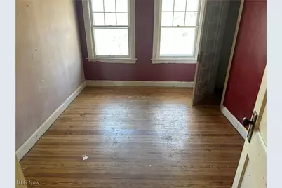 19201 Shawnee Road, Euclid, OH 44117 - Photo 11