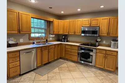 3425 Hummingbird Hill Drive, Poland, OH 44514 - Photo 7