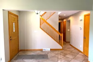 3425 Hummingbird Hill Dr, Poland, OH 44514 - Photo 3