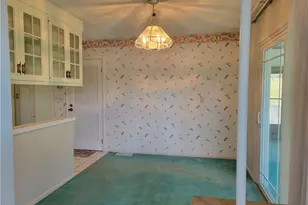 390 Oak Park Rd, Cadiz, OH 43907 - Photo 17