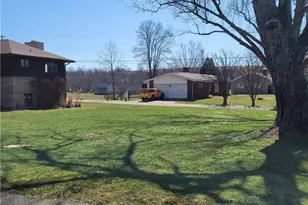 390 Oak Park Rd, Cadiz, OH 43907 - Photo 9