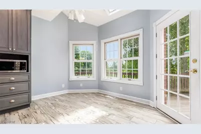 3168 Maple Creek Drive, Zanesville, OH 43701 - Photo 9