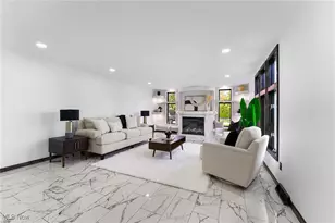 3189 Chardonnay Ln, Poland, OH 44514 - Photo 9