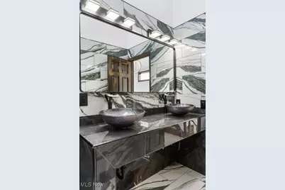 3189 Chardonnay Lane, Poland, OH 44514 - Photo 21