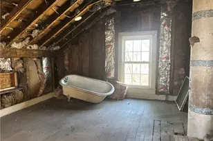 5710 Youngstown-Poland Rd, Youngstown, OH 44514 - Photo 9