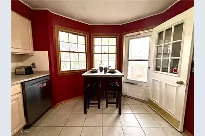 352 N Rhodes Avenue, Niles, OH 44446 - Photo 9