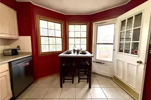 352 N Rhodes Ave, Niles, OH 44446 - Photo 9