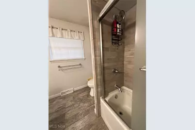 352 N Rhodes Avenue, Niles, OH 44446 - Photo 15