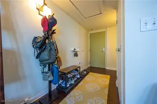 1133 W 9th St, Loveland, OH 44113 - Photo 3