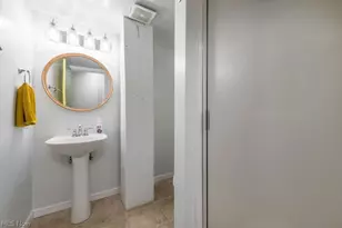 1133 W 9th St, Loveland, OH 44113 - Photo 25