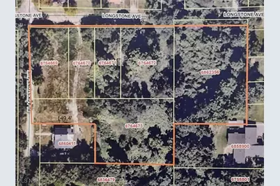 1333 Blackstone Avenue, Akron, OH 44310 - Photo 1