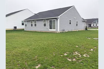 173 Eagle Circle, Amherst, OH 44001 - Photo 9