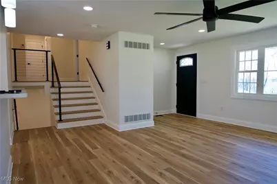 3007 Wilbanks Drive, Norton, OH 44203 - Photo 9