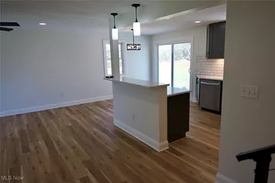 3007 Wilbanks Drive, Norton, OH 44203 - Photo 5