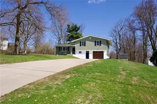 3007 Wilbanks Dr, Norton, OH 44203 - Photo 3