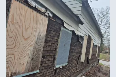 5827 Portage Avenue, Loveland, OH 44127 - Photo 5