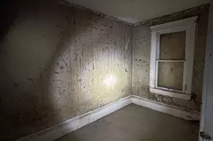 5827 Portage Ave, Loveland, OH 44127 - Photo 15