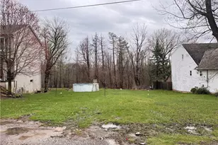 12940 Fruitside Rd, Garfield Heights, OH 44125 - Photo 5