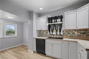 1940 8th St SW, Akron, OH 44314 - Photo 9