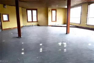 39 E Main St, Crooksville, OH 43731 - Photo 27