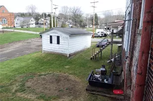 39 E Main St, Crooksville, OH 43731 - Photo 25