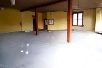 39 E Main Street, Crooksville, OH 43731 - Photo 29