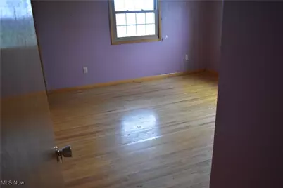 70392 Barton Road, St Clairsville, OH 43950 - Photo 9