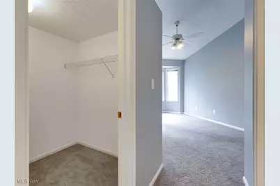 362 Village Pointe Drive, Akron, OH 44313 - Photo 15