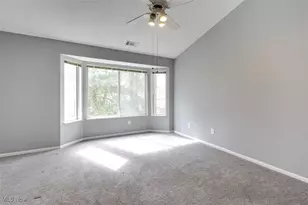 362 Village Pointe Dr, Akron, OH 44313 - Photo 17