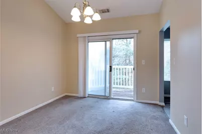 362 Village Pointe Drive, Akron, OH 44313 - Photo 11