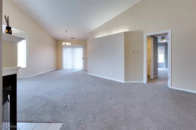 362 Village Pointe Drive, Akron, OH 44313 - Photo 13