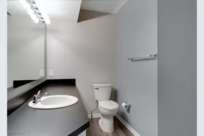 362 Village Pointe Drive, Akron, OH 44313 - Photo 19