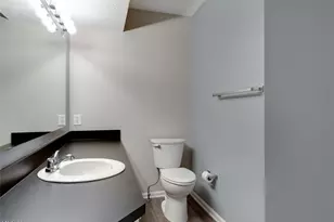 362 Village Pointe Dr, Akron, OH 44313 - Photo 19