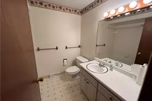 260 Scenery Dr, Weirton, WV 26062 - Photo 11