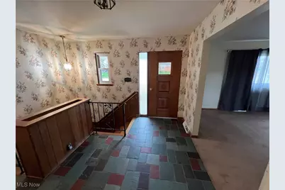 260 Scenery Drive, Weirton, WV 26062 - Photo 9