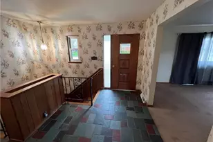 260 Scenery Dr, Weirton, WV 26062 - Photo 9