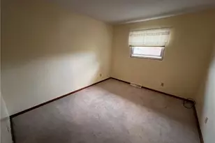 260 Scenery Dr, Weirton, WV 26062 - Photo 13