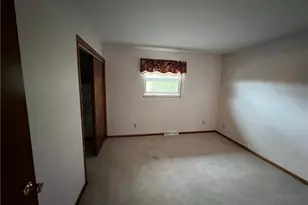 260 Scenery Dr, Weirton, WV 26062 - Photo 15