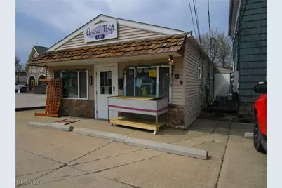 559 549 E Main Street, Geneva, OH 44041 - Photo 7