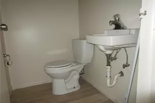 559 549 E Main St, Geneva, OH 44041 - Photo 17