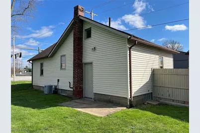 7431 Middlebranch Avenue NE, Canton, OH 44721 - Photo 5